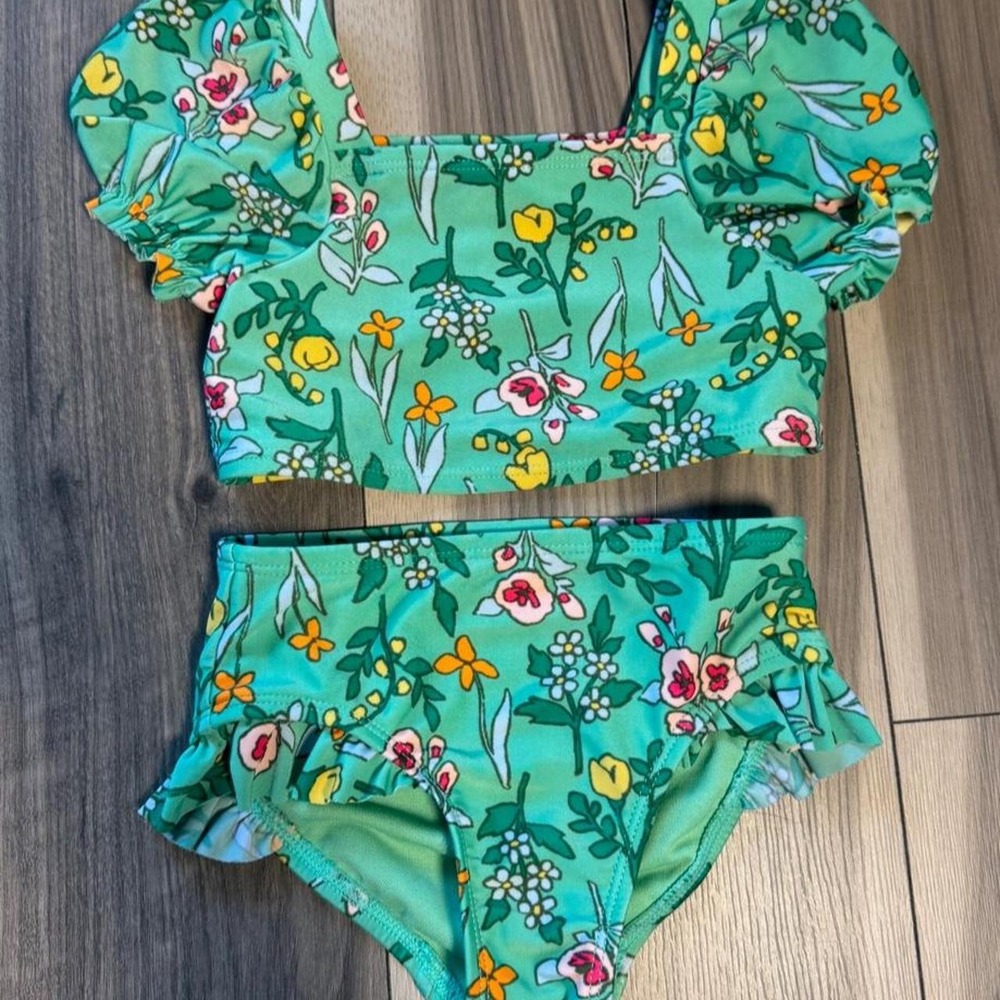 Cat & Jack 2T toddler romper featuring a cute green floral print with pink